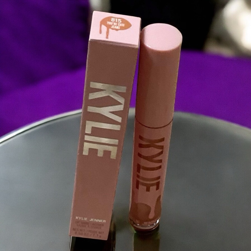 Kylie Cosmetics Lip Shine Lacquer- 815 Your Cut Jeans